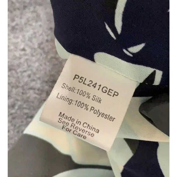 Parker Navy and Light Blue 100% silk Floral Cold-Shoulder Midi Dress - Picture 8 of 8